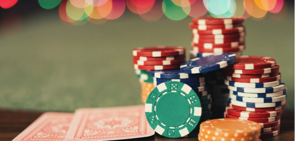 What are the benefits of playing online casino games?